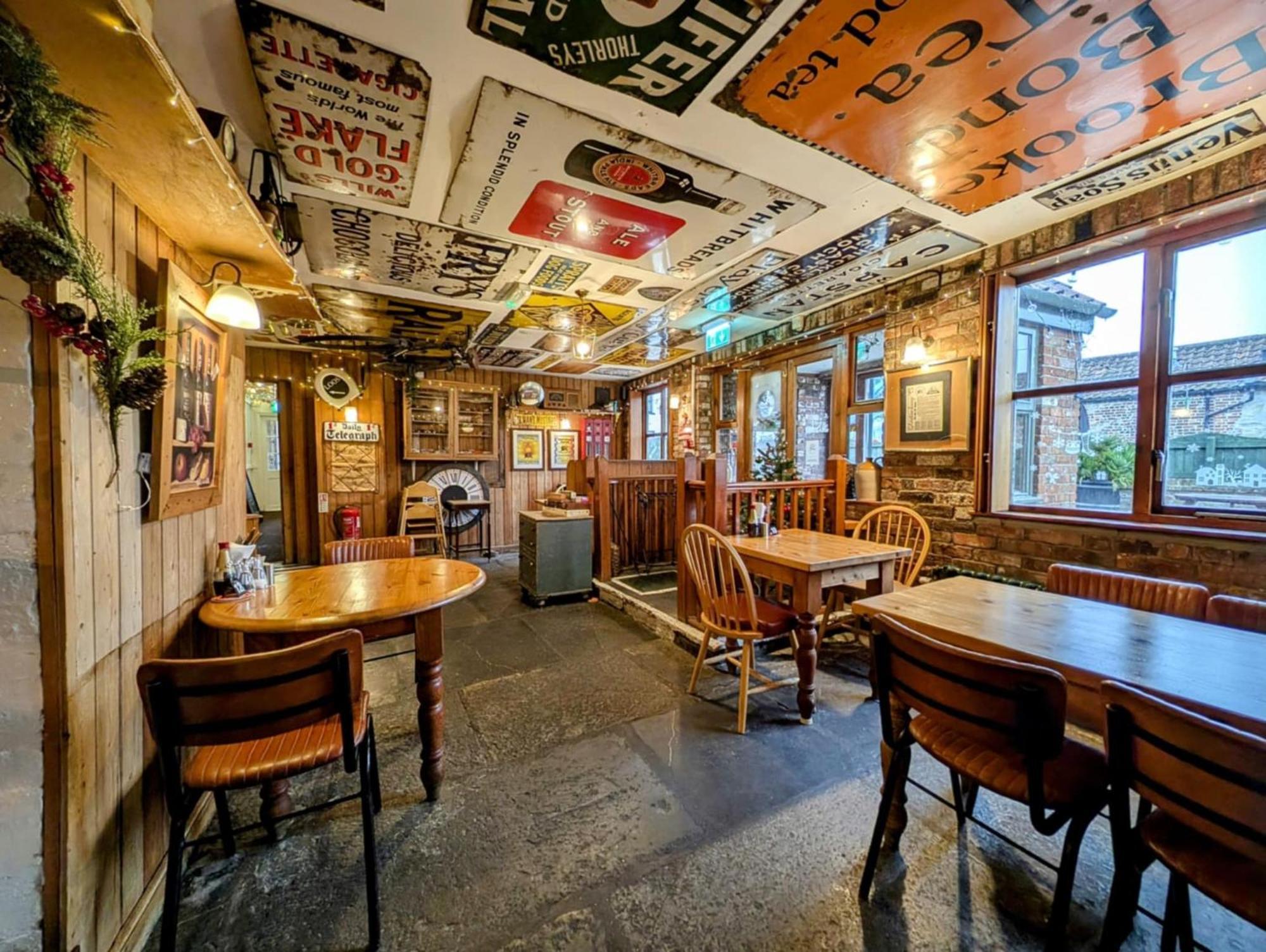 The Whod A Thought It Bed and Breakfast Γκλάστονμπερι Εξωτερικό φωτογραφία